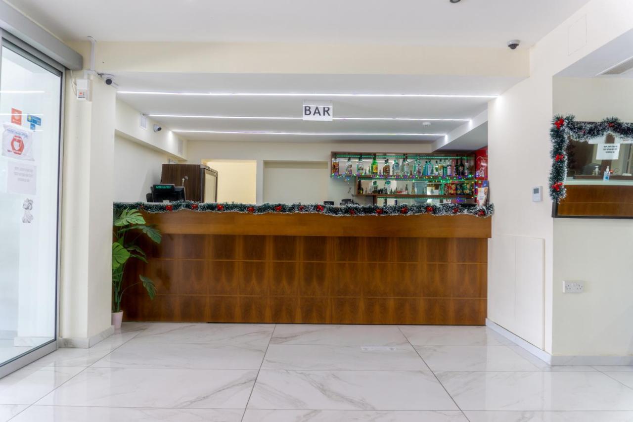 玛丽安第酒店 拉纳卡 外观 照片